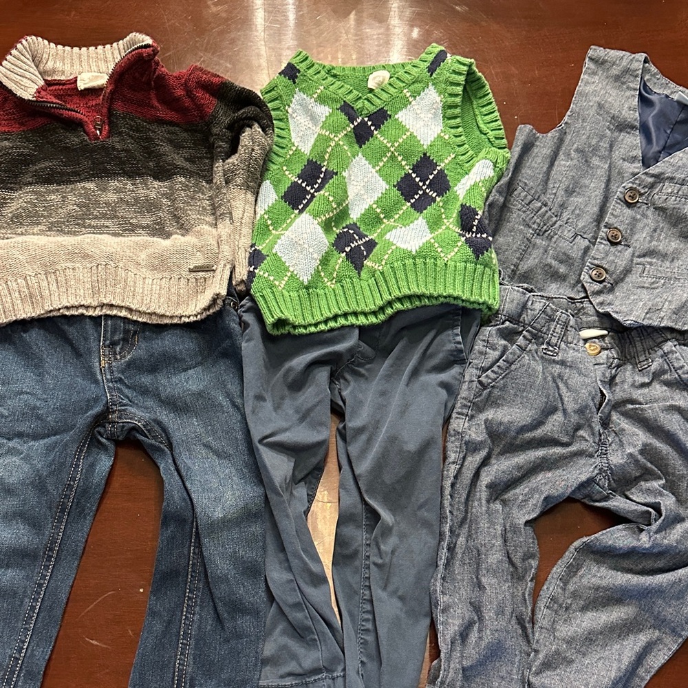 Bundle of 3 pairs of 24M /2T toddler boy fall/winter dress clothes